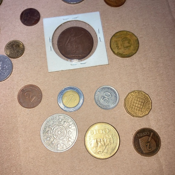 Coin collection - Picture 10 of 11